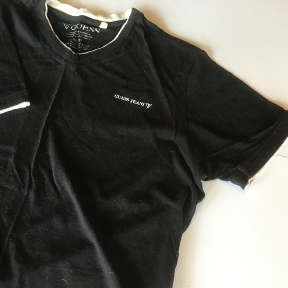 Guess men T-shirt black & white V neck, size M, short sleeve - Picture 2 of 4